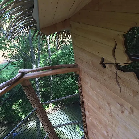 Otel Les Cabanes Au Bois D'orient