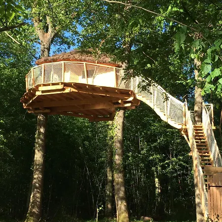 فندق Les Cabanes Au Bois D'orient *